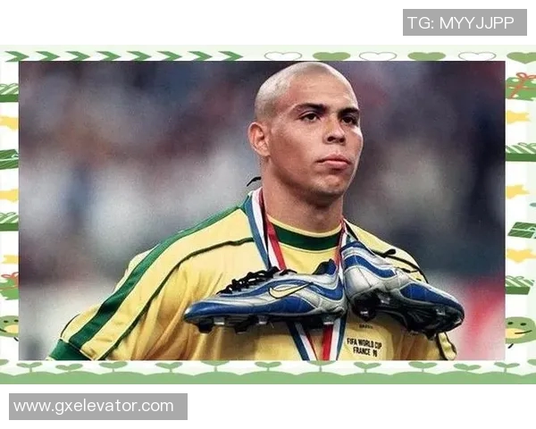 足球明星16号背后的传奇故事与他们的辉煌成就盘点