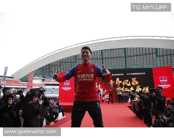 足球明星回乡后的待遇与家乡发展的深度关联探讨